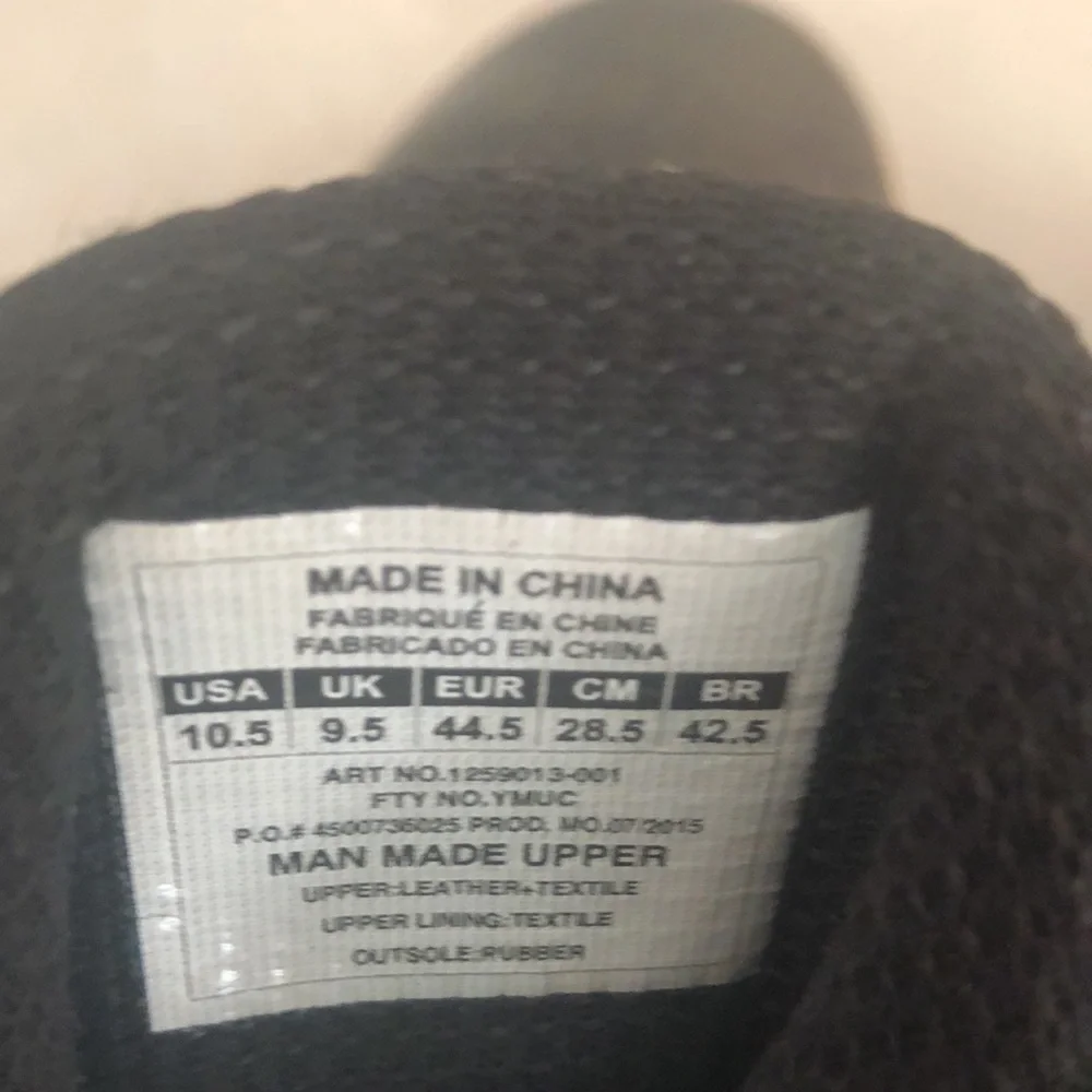 Under Armor Men’s Micro G Sneakers